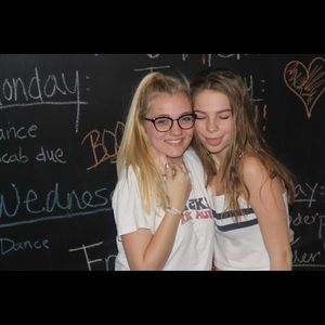 Meet your Posher, Claire